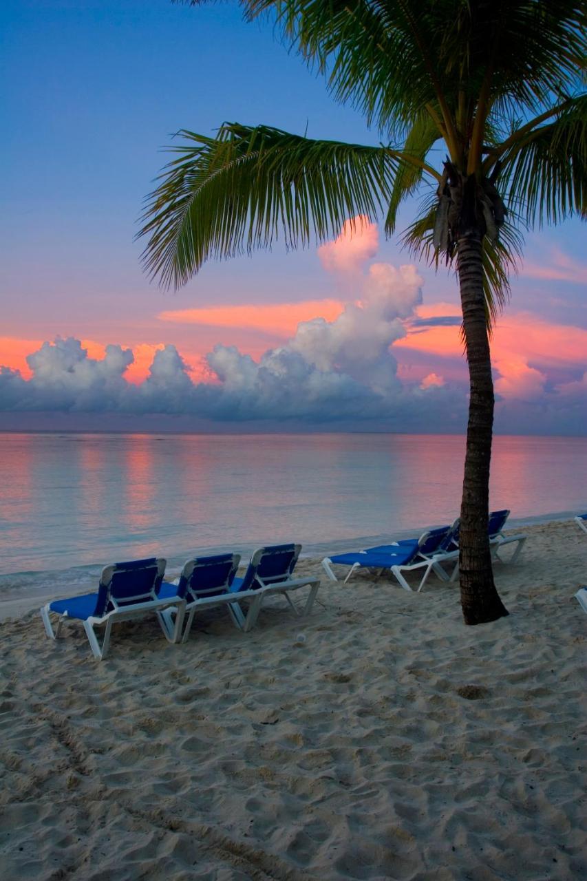 Caribbean Seaview Apart Malecon Santo Domingo Bagian luar foto