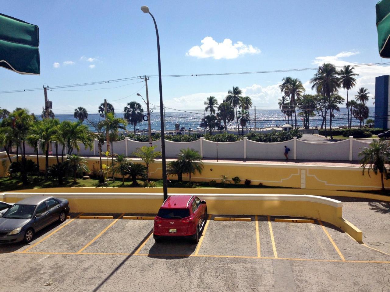 Caribbean Seaview Apart Malecon Santo Domingo Bagian luar foto