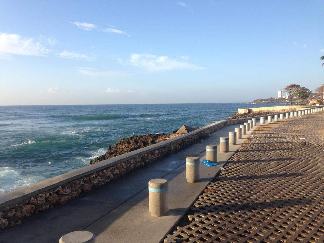 Caribbean Seaview Apart Malecon Santo Domingo Bagian luar foto